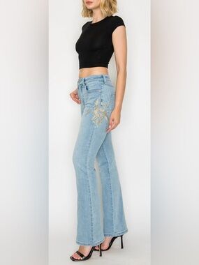 NWT Blue Artemis Floral Embroidered High Rise Bootcut Jeans Light Wash Size 4